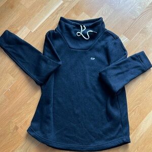Woman’s Vineyards Vines Cowl neck pull over sweater